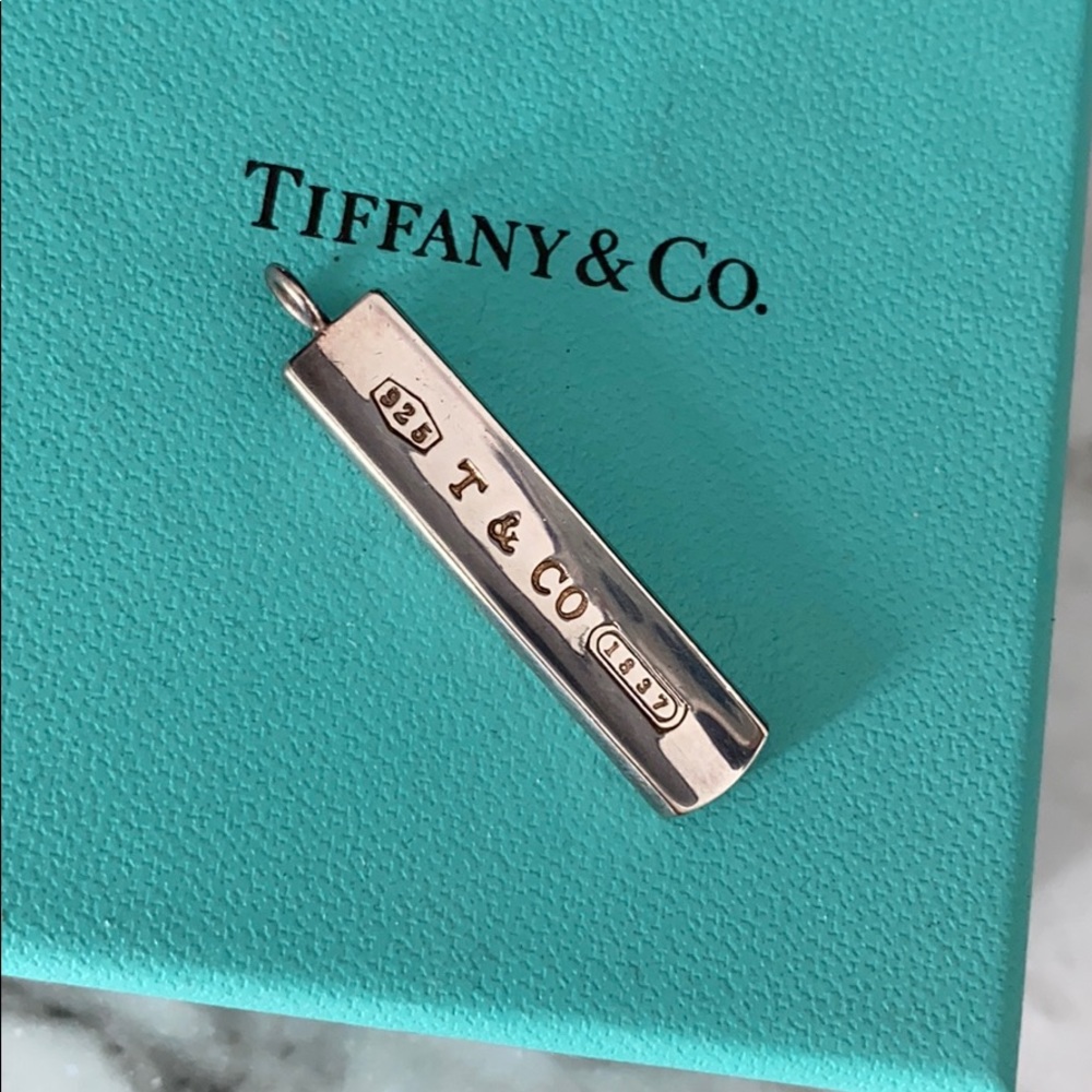 Tiffany and co pendent !